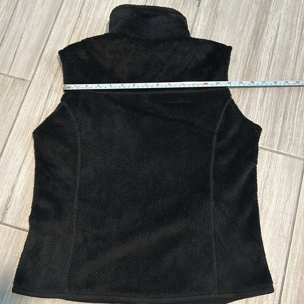 Like New! Patagonia Black Polartec Re-Tool Fleece Vest Size Medium - Picture 2 of 11